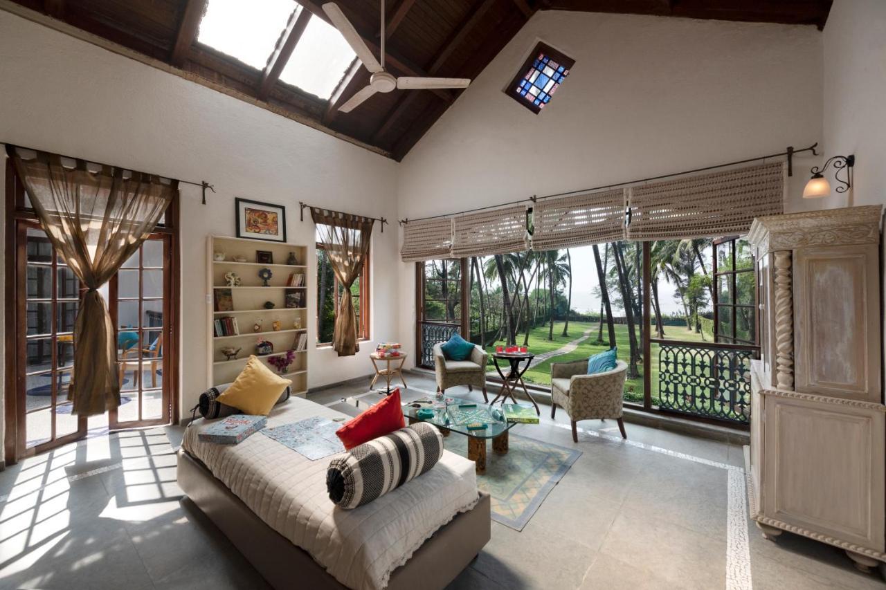 Saffronstays Thalassea, Alibaug - Picturesque Sea-Facing Villa With Colonial Decor 알리바그 외부 사진