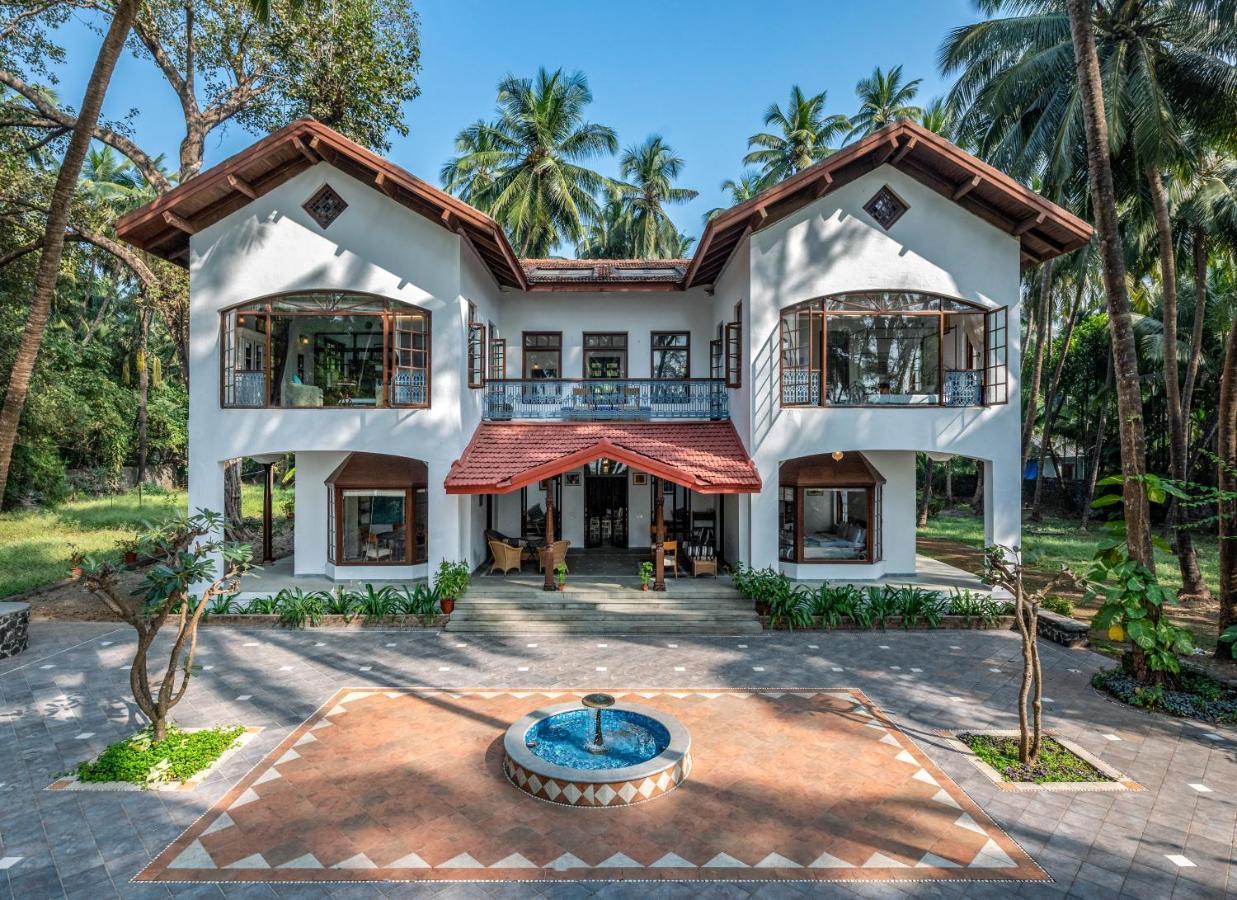 Saffronstays Thalassea, Alibaug - Picturesque Sea-Facing Villa With Colonial Decor 알리바그 외부 사진