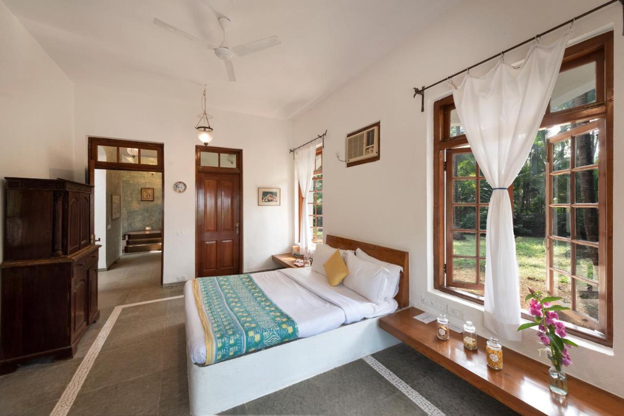 Saffronstays Thalassea, Alibaug - Picturesque Sea-Facing Villa With Colonial Decor 알리바그 외부 사진