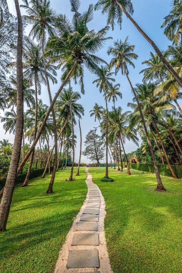 Saffronstays Thalassea, Alibaug - Picturesque Sea-Facing Villa With Colonial Decor 알리바그 외부 사진