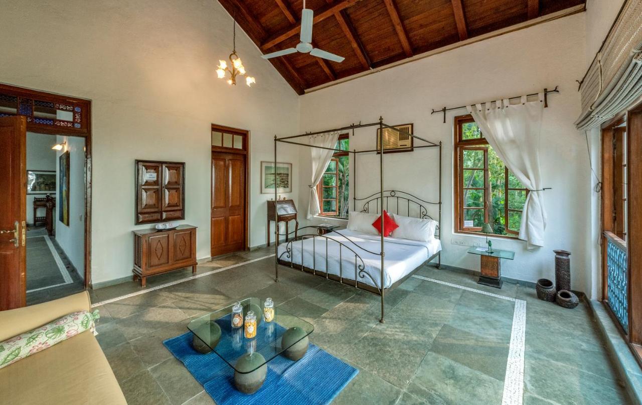 Saffronstays Thalassea, Alibaug - Picturesque Sea-Facing Villa With Colonial Decor 알리바그 외부 사진