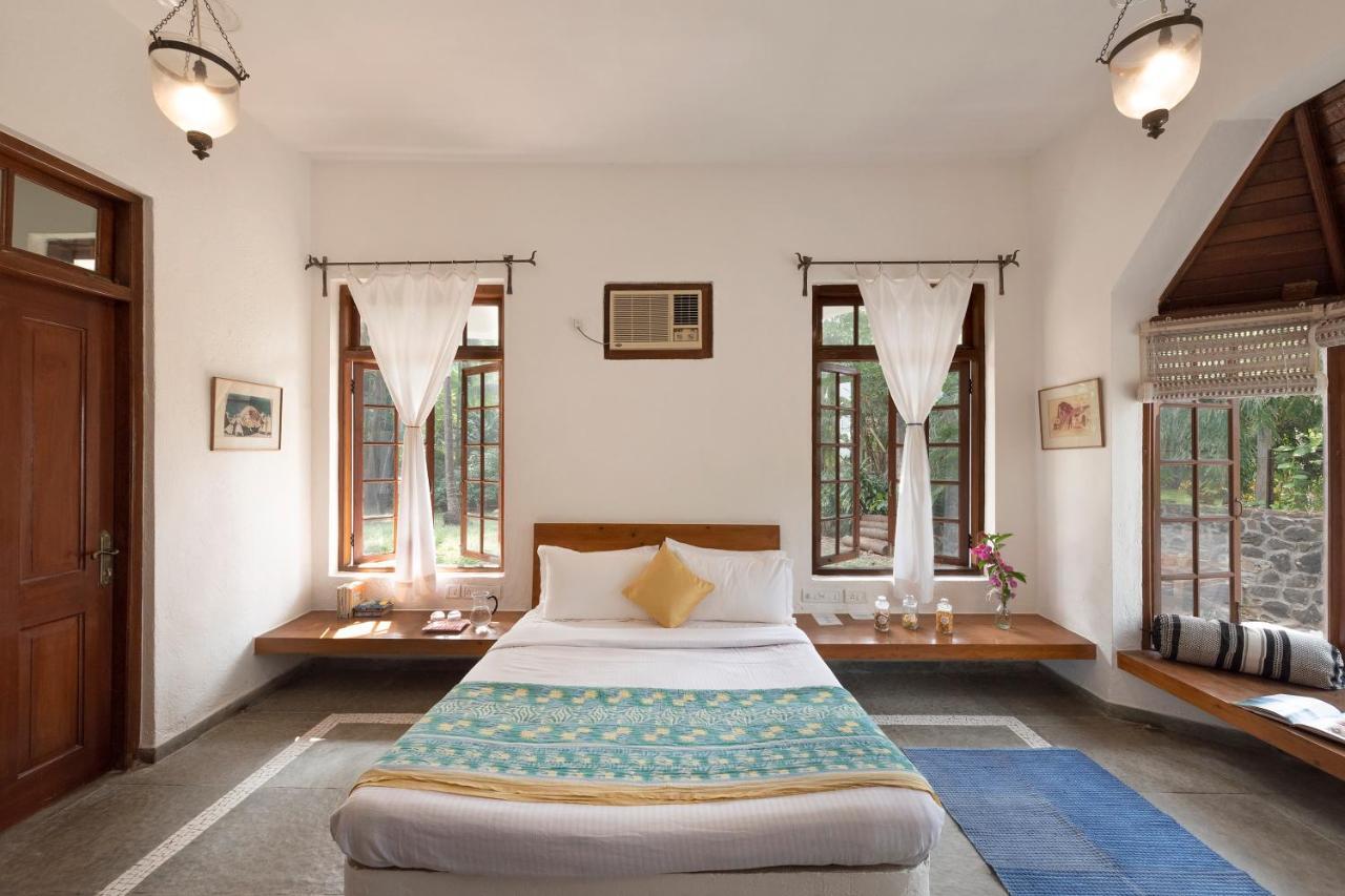 Saffronstays Thalassea, Alibaug - Picturesque Sea-Facing Villa With Colonial Decor 알리바그 외부 사진