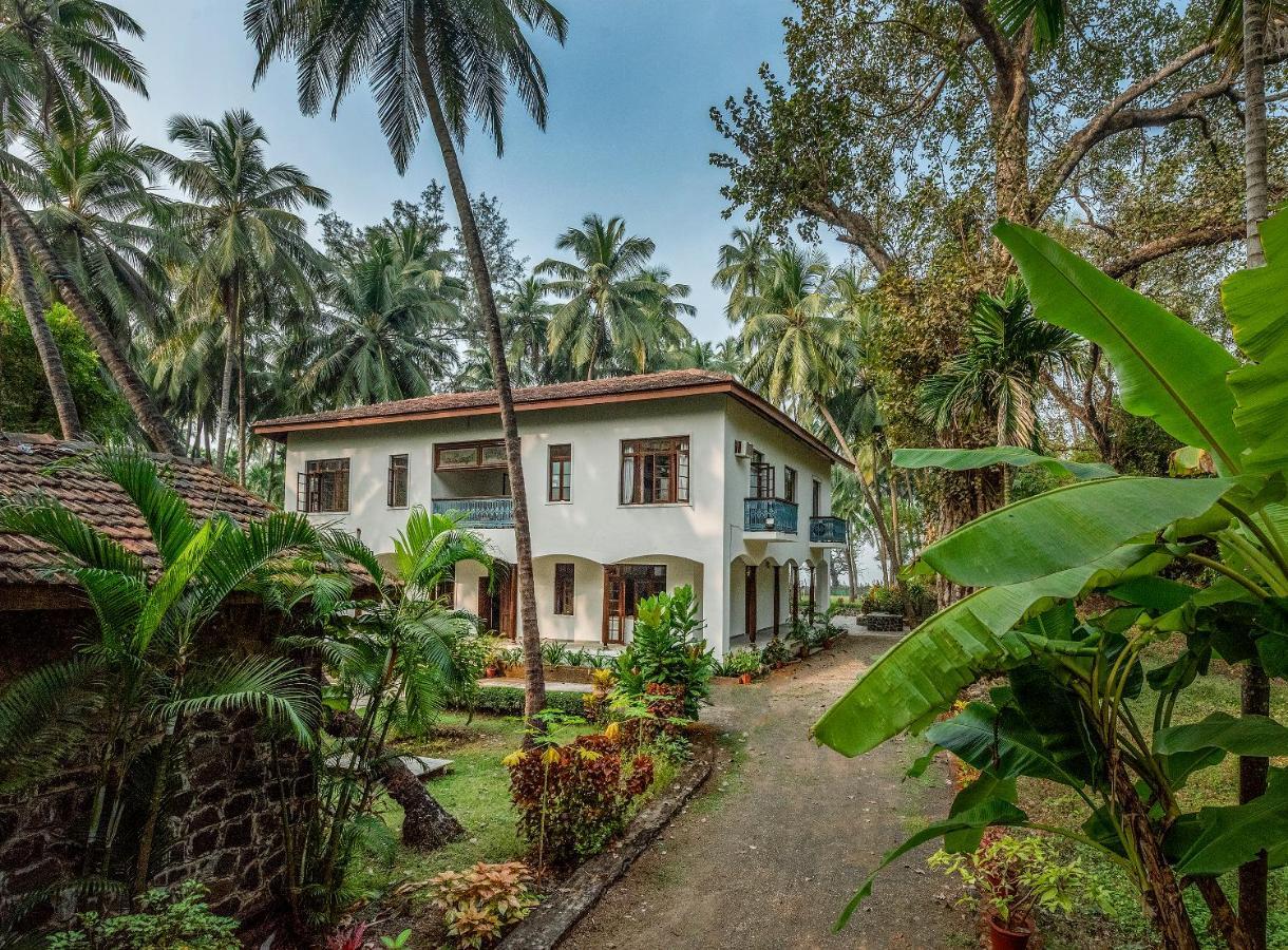 Saffronstays Thalassea, Alibaug - Picturesque Sea-Facing Villa With Colonial Decor 알리바그 외부 사진